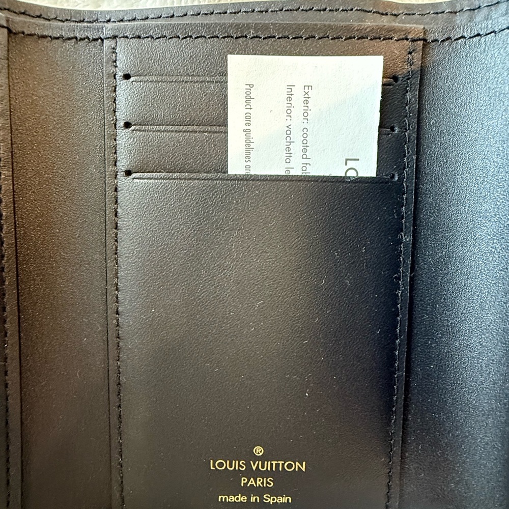 Brand new Louis Vuitton Dauphine Compact Wallet w box reverse monogram leather - Picture 5 of 16